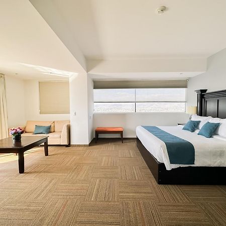 ホテル スタジアム レオン エクステリア 写真 Suite at the hotel