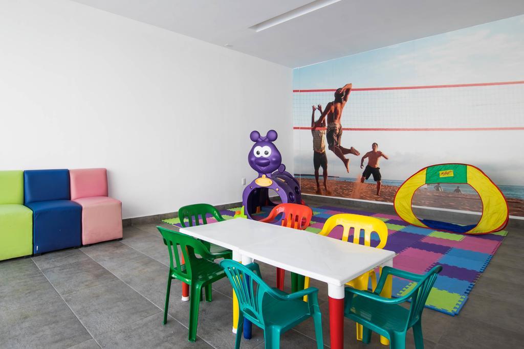 ホテル スタジアム レオン エクステリア 写真 Kids Club