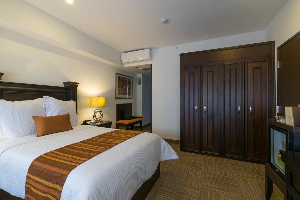 ホテル スタジアム レオン エクステリア 写真 A bedroom at the hotel